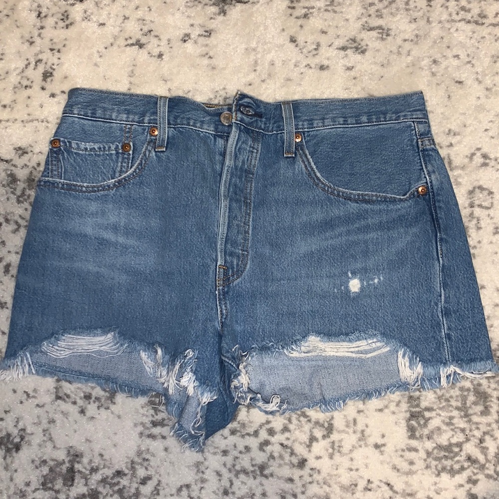 Levi 501 high wasted shorts